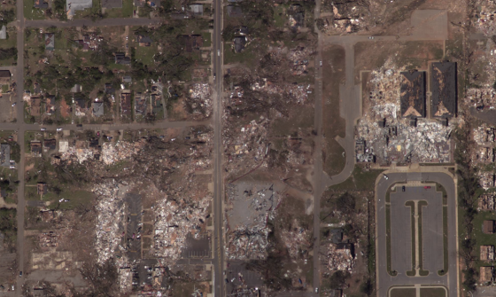 The EF4 tornado that swept through Tuscaloosa in 2011 was narrower and more intense than the Xenia tornado as it impacted the commercial district of Alberta City. Two-story apartment buildings and stores were leveled and, in  some cases, partially swept away. With the exception of the damage in Windsor Park, the Xenia tornado caused noticeably less intense damage across its entire path length.
