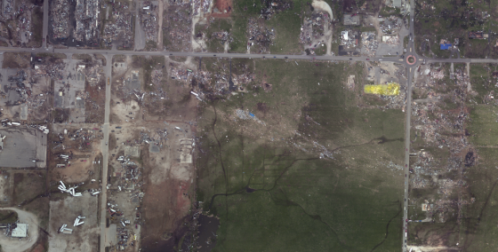 The destroyed Fastrip is highlighted in yellow. A swath of partial vegetation scouring and wind rowing to the south of the store indicates the storm's strongest winds may have just missed the area.